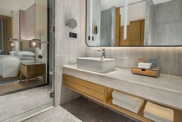هتل Courtyard By Marriott Foshan Gaoming