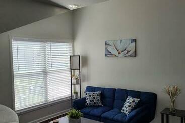 1 Bdr 5 Minutes To Downtown