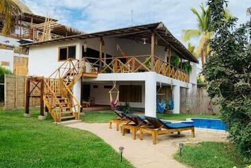Terraza Salvatore, Casa En Las Pocitas De Máncora