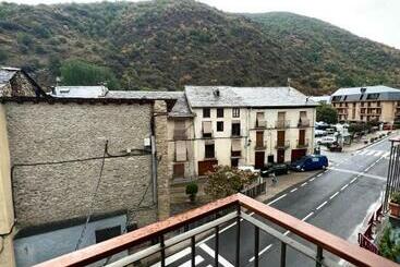 Apartamento Duplex En Rialp   Ars
