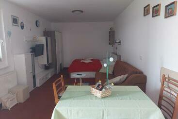 Apartma Petja