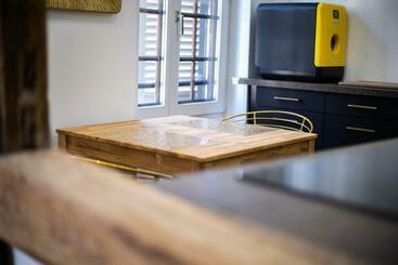 Appartement De La Noblesse Designed By C.m