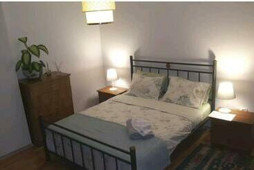 تختخواب و صبحانه Comfortable Layover From 12 Mins Istanbul Airport