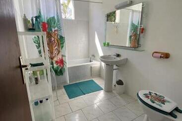 پانسیون Chambre Zen Caribbean Vibe