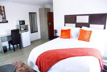 پانسیون Pumelela Guest House