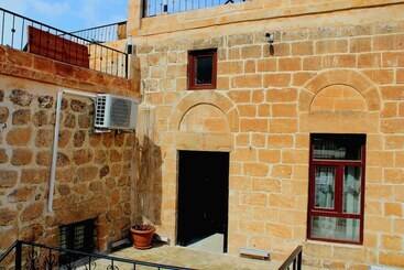 Mons Masius Boutique Hotel Teras
