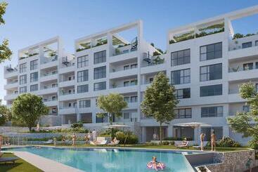 New 3 Bed Apartment Estepona Town With Pool