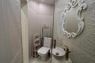 پانسیون Ami Residence Bucharest Airport,therme&free Parking Otopeni