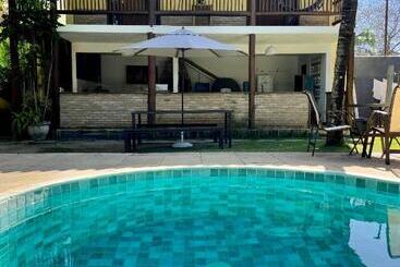 پانسیون Maui Suítes E Chalés