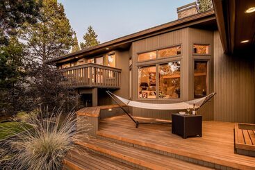 Sunriver By Avantstay Cozy Mountain Home W Indoor Pool And Hot Tub