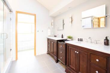 Sunriver By Avantstay Cozy Mountain Home W Indoor Pool And Hot Tub