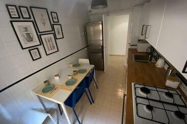 Topitos Apartment Casc Antic