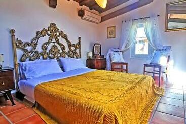 تختخواب و صبحانه Casale20