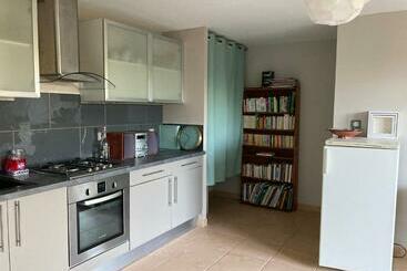 Logement Indépendant, De Plain Pied, à Rodez Aveyron