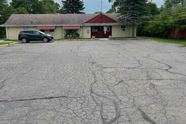 مُتل Budget Inn Flint