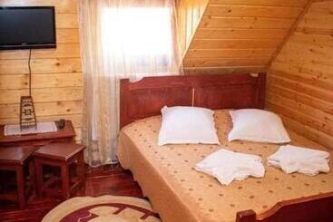 پانسیون Cabana Ancuța