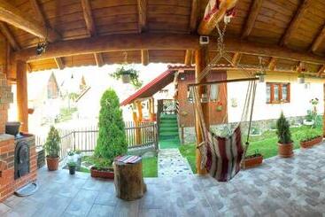 پانسیون Cabana Ancuța