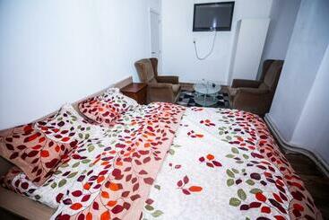 تختخواب و صبحانه Belle Chambre Sur Liège
