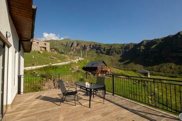 هتل Geni Kazbegi