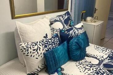 پانسیون Triple T Guest House