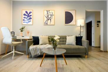 Pisos turísticos Thunderstorm Spacious 2br Apt At Piata Romana