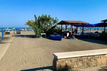 شقق خاصة سياحية En La 2a Línea En Torre Del Mar