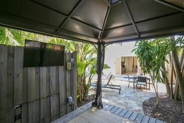 Flaglers Oasis By Avantstay Private Pool In Key West Month Long Stays Only