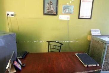 هتل New Agra Guest House By Wb Inn