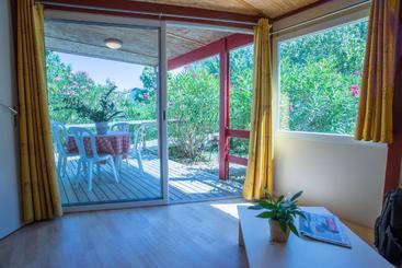 هتل Bungalows & Rooms   Gît ôstal