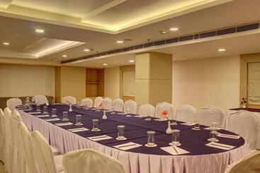 هتل Golden Tulip Jaipur