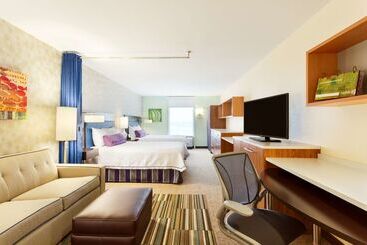 هتل Home2 Suites By Hilton Fargo, Nd