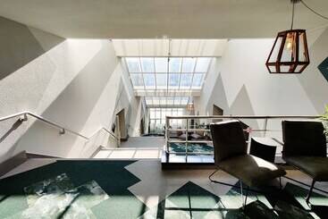 هتل Thermae 2000