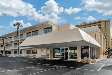 מוטל Quality Inn Daytona Beach Oceanfront