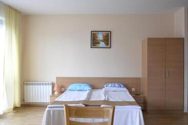 Persey Flora Apartments - Borovets