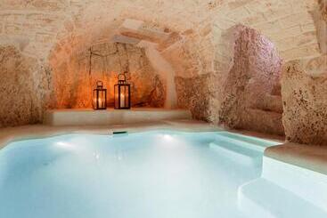تختخواب و صبحانه Alesia Luxury Cave
