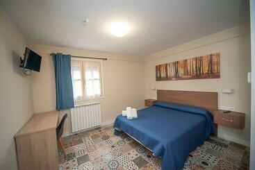 تختخواب و صبحانه Casa Aurita