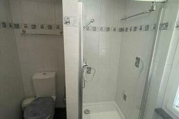 تختخواب و صبحانه Silvia S Bed Und Breakfast In Luzern