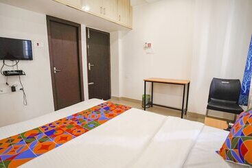 Fabhotel Krystal