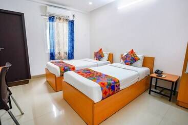 Fabhotel Krystal