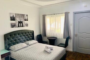 هتل 3 Peaks Resort & Boutique