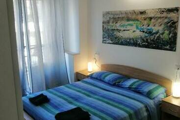 هتل Albergo Blue Fish