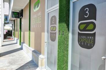 هتل کپسول Ljubljana Capsule Hostel