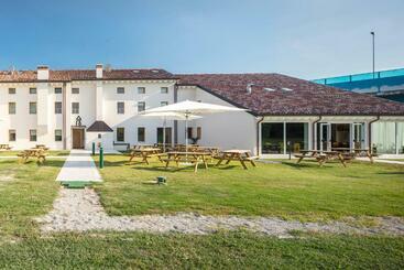 Nomad Hostel