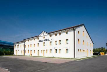 Nomad Hostel