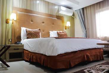 Golden Tulip Garden City Hotel   Rivotel
