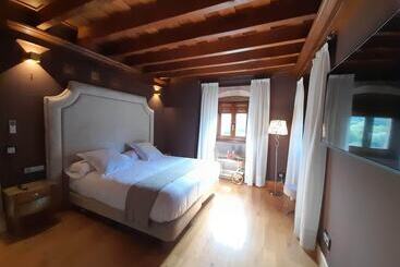 هتل Casona De La Pinta
