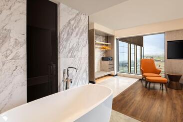 هتل Fairfield By Marriott Mumbai International Airport