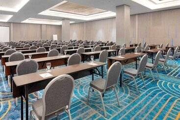هتل Ibis Styles Semarang Simpang Lima