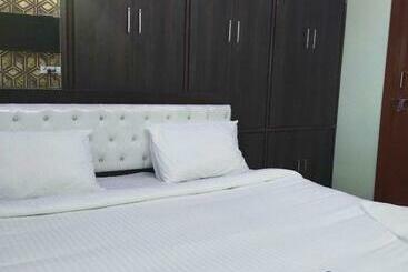 هتل Pop 91870 Jayasai Guest Rooms