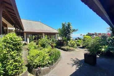 هاستل Manigelang Villa
